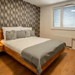 Apartmoments - Popradska 502 *